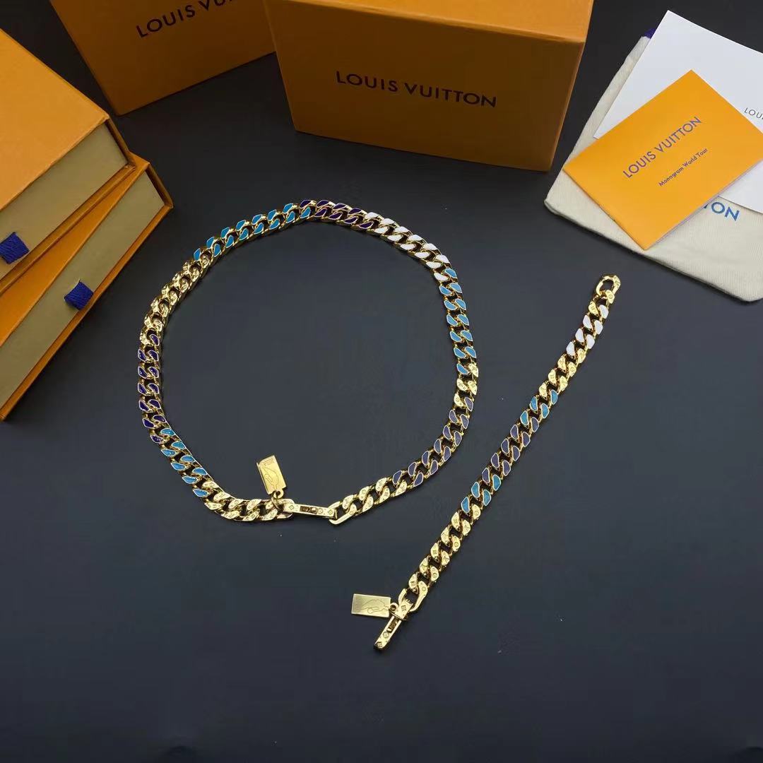 138 RMB / 208 RMB Necklace