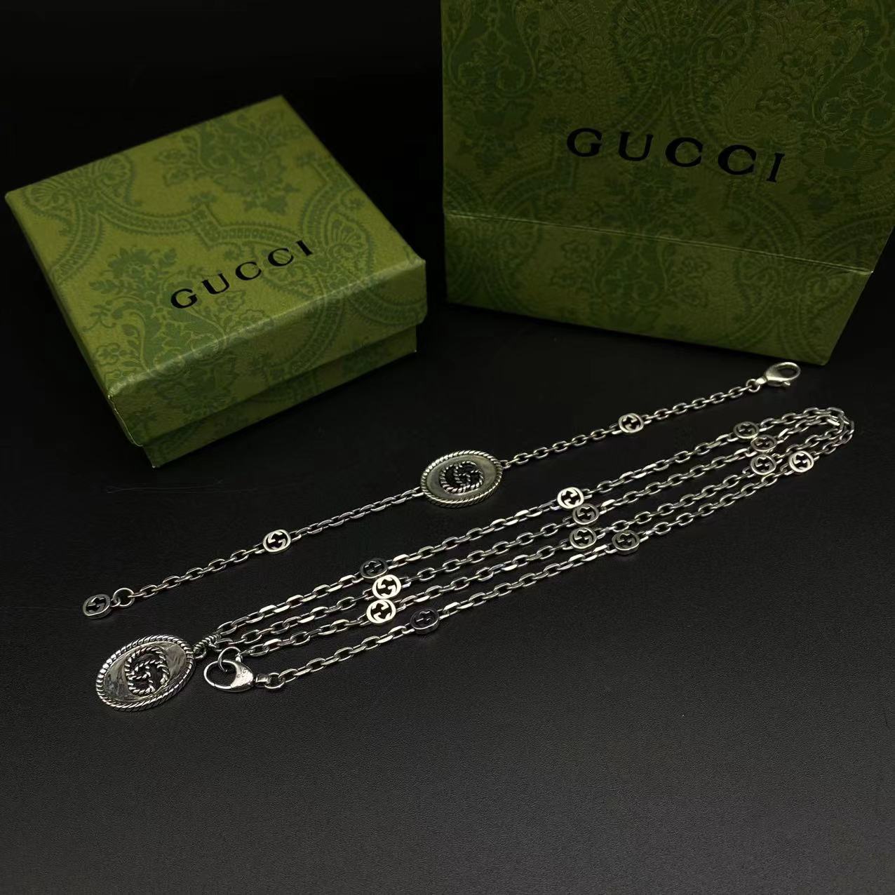 Bracelet 268 RMB / Necklace 388 RMB